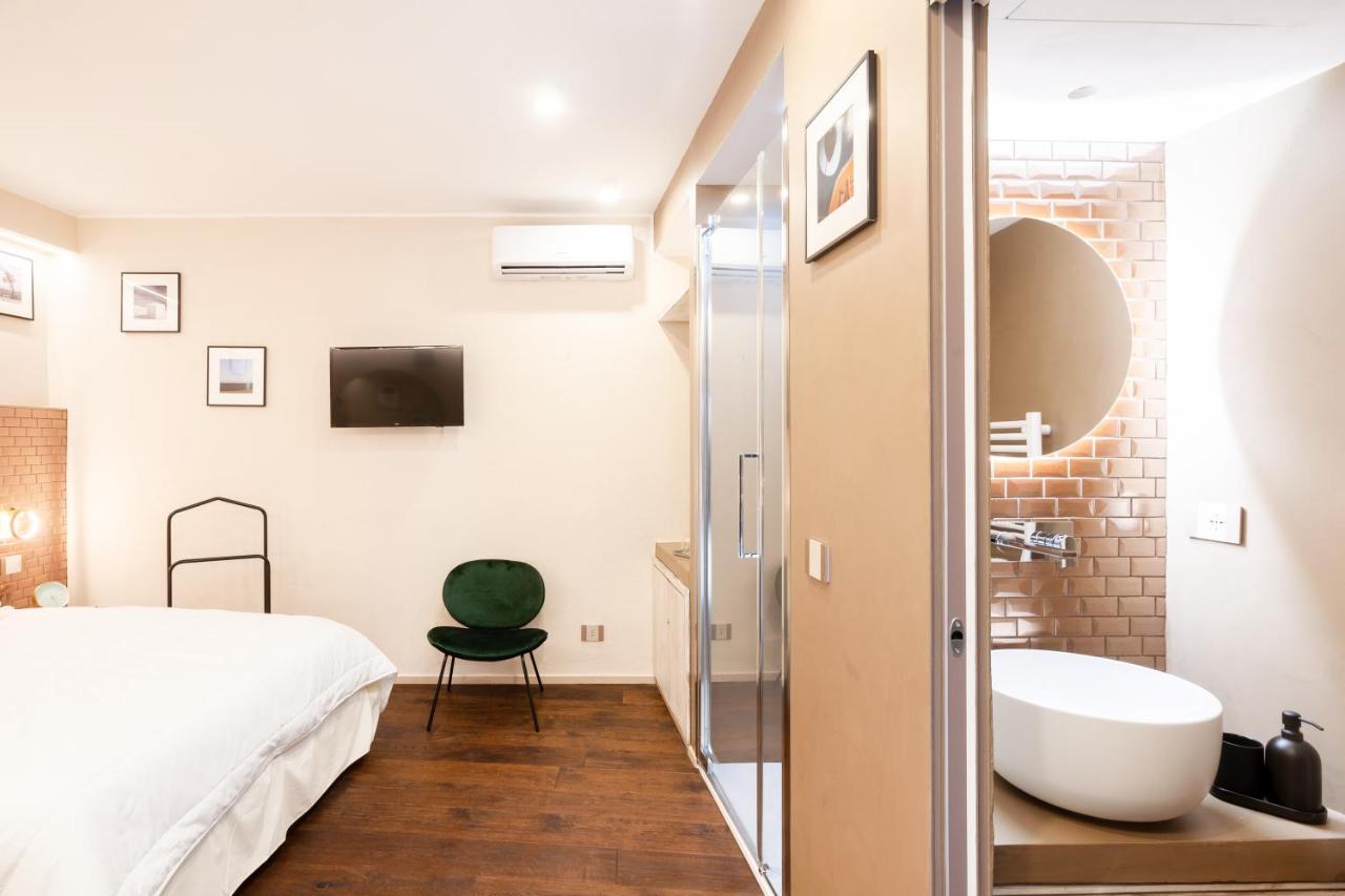 Tre36 - Smart & Design Room In The Old Center Bari Exterior photo
